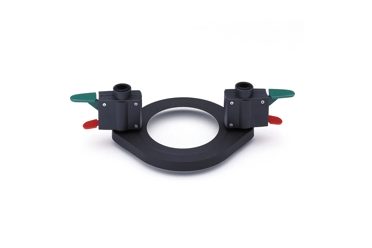 Clamping lid for vibratory sieve shakers